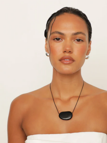 Julia necklace - ónix pre orden