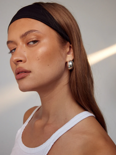 baby lolita hoops - silver