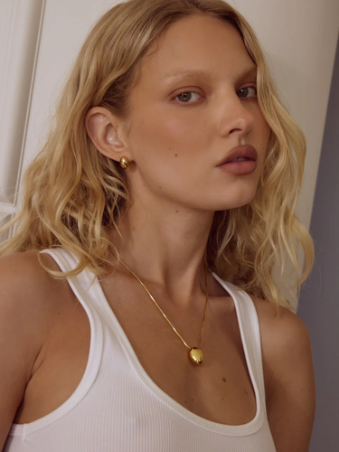 amber necklace